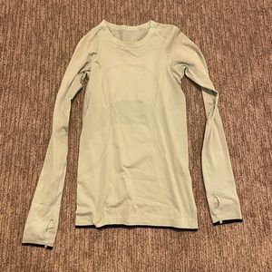 Lululemon long sleeve